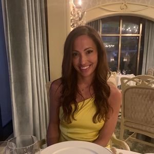 Meet your Posher, Nicole